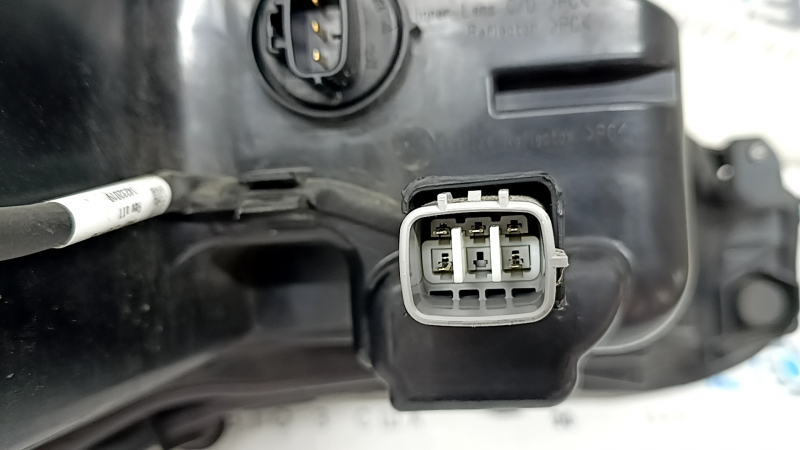 Фара передня ліва Toyota Camry v70 18-20 галоген + LED, під полірування