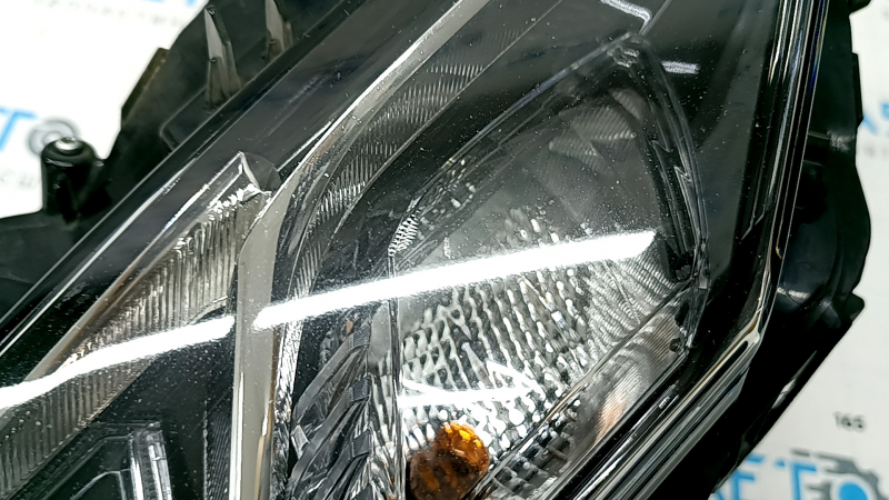 Фара передня ліва Toyota Camry v70 18-20 галоген + LED, під полірування
