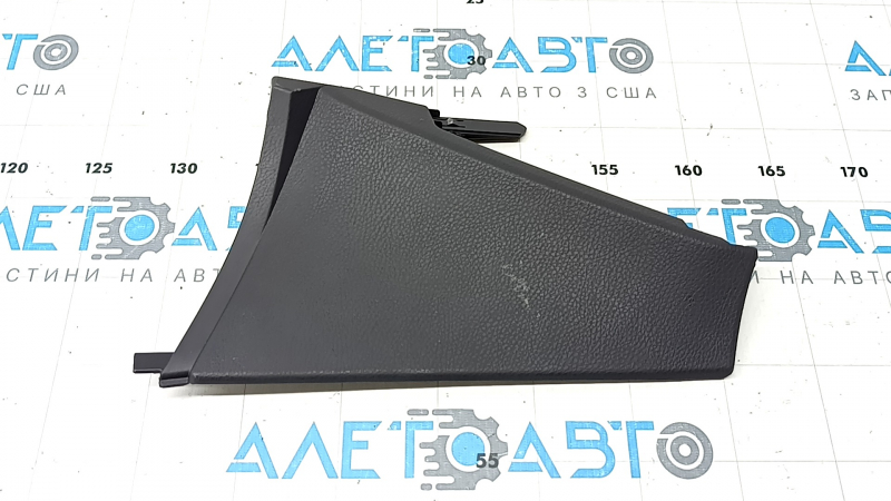 Накладка передней панели правая Toyota Camry v70 18-24 серая, царапины