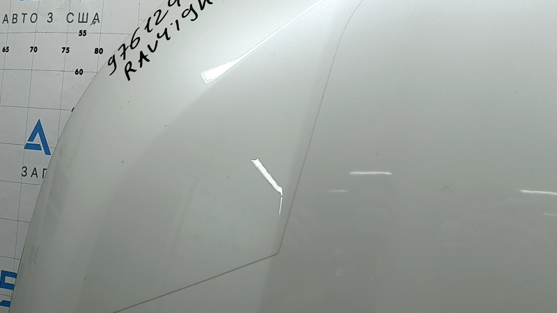 Капот голий Toyota Rav4 19-25 алюміній, білий 2QJ, в захисній плівці, тички