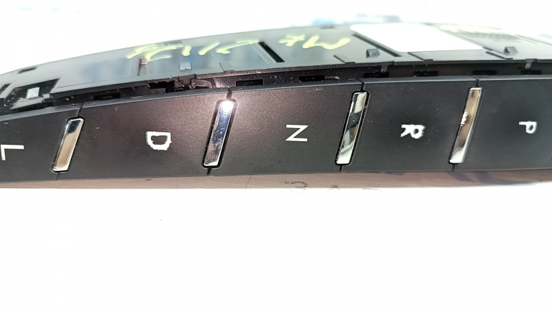 Шифтер КПП Lincoln MKZ 17-20 кнопки Hybrid, потерты кнопки