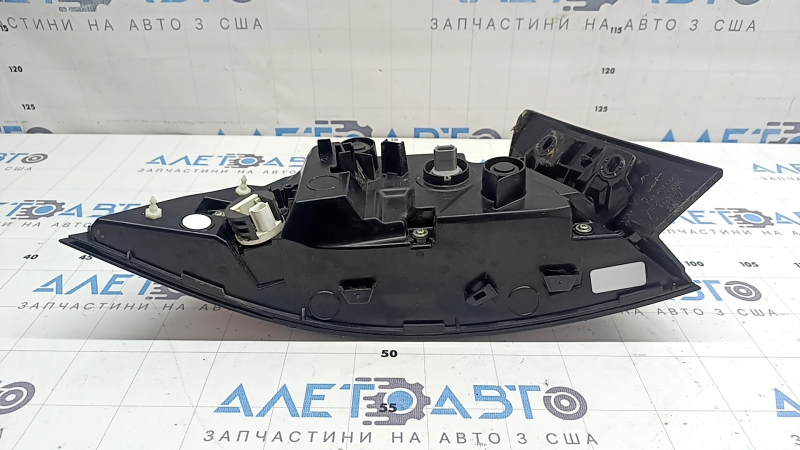 Фонарь внешний крыло правый Honda Accord 23-26 с накладкой, царапины, разбито стекло, грязь под стеклом