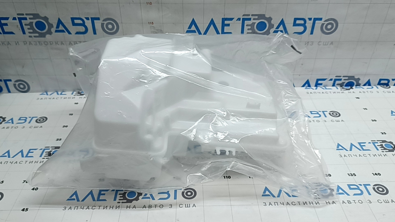 Бачок омивача Volvo XC40 23-26