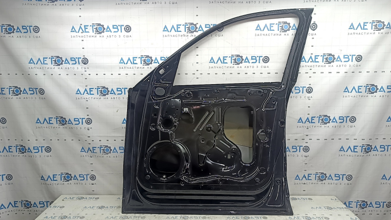 Дверь голая передняя правая Audi Q5 8R 09-17 черный LY9T, царапины