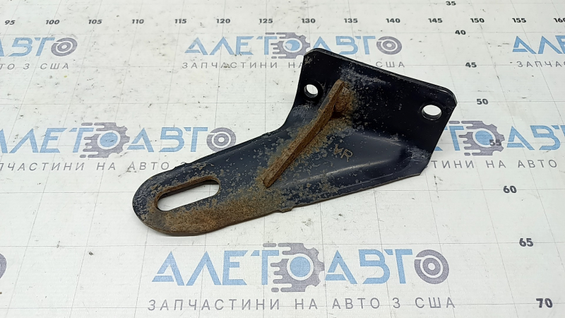 Кронштейн правий буксирувальний Toyota Rav4 19-25