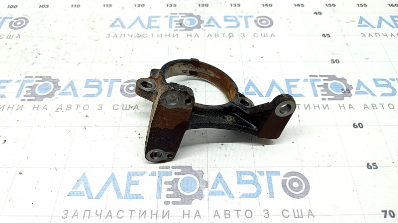 Кронштейн передньої осі передній правий Toyota Rav4 19-25 Japan built