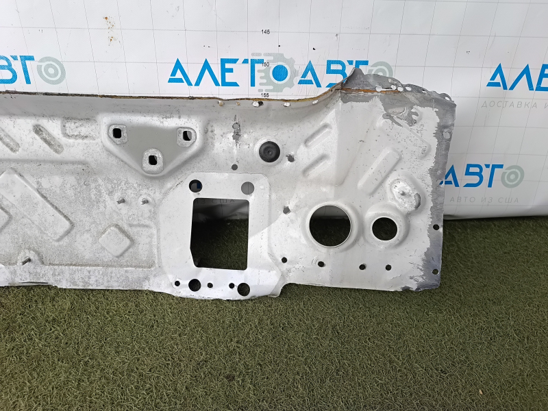 Задняя панель BMW X5 G05 19-26 в сборе 2 части, высверлена, белая