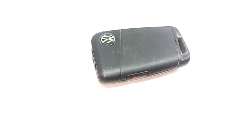 Ключ VW Tiguan 18-20 keyless 5 кнопок, тип 2, без жала, подряпини