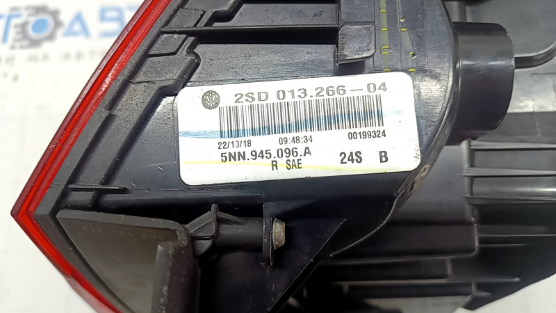 Ліхтар зовнішній крило правий VW Tiguan 18-24 usa, потертий