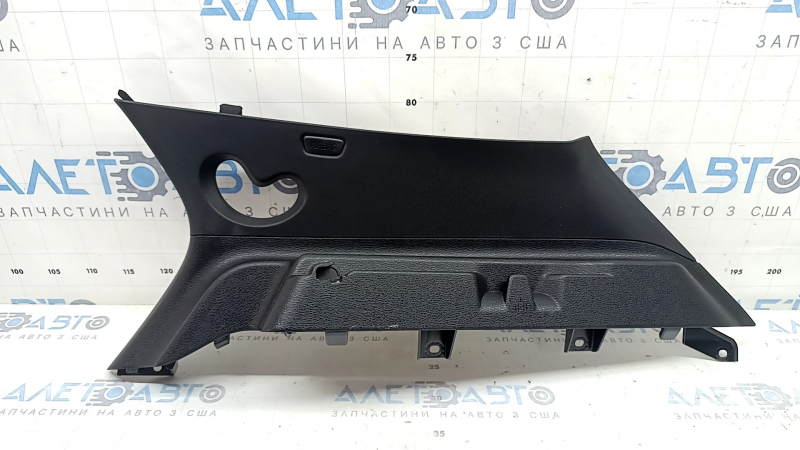 Накладка задней форточки правая BMW X2 F39 18-23 черная, с заглушкой, потерта
