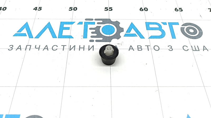 Відбійник капота внутрішній правий Lexus ES 19-26