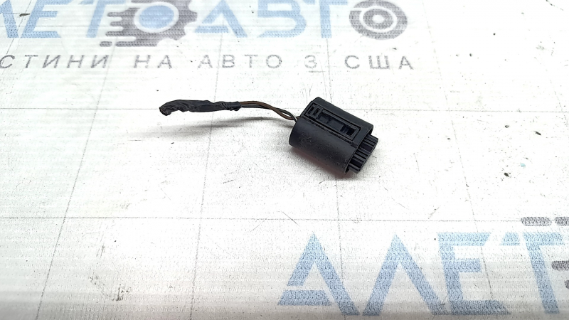 Фішка датчика рівня рідини бачка омивача BMW X2 F39 18-23