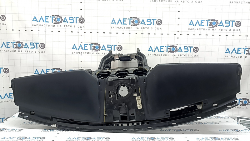 Торпедо передняя панель с AIRBAG Ford Mustang mk6 15-20 черная