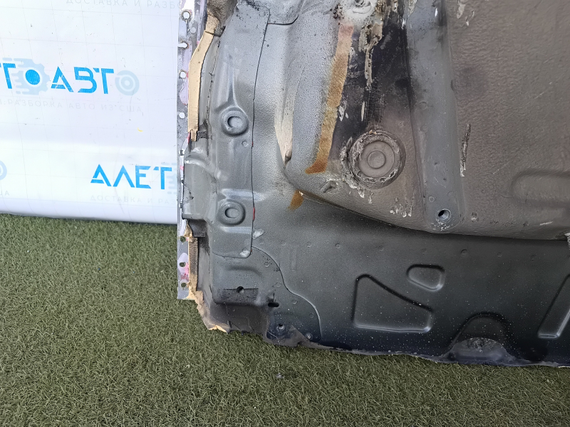 Корыто багажника Audi A6 C8 19-25 высверлено