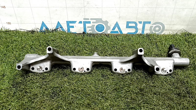 Паливна рейка BMW X1 F48 16-19 B46 із датчиком