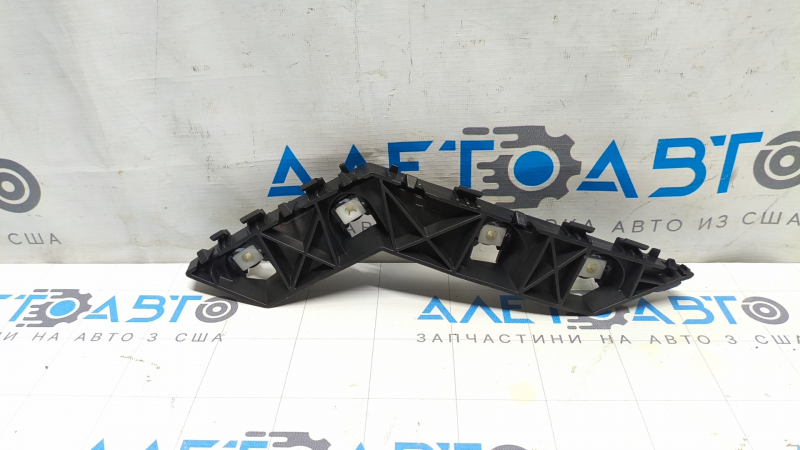 Крепление заднего бампера внешнее правое Hyundai Santa Fe 24-26