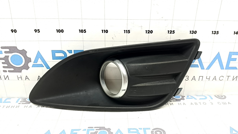Обрамлення ПТФ переднє ліве Ford C-max MK2 13-18 usa з кільцем хром, подряпини