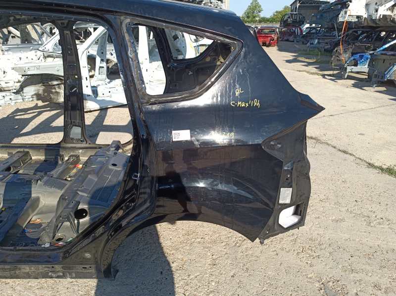 Чверть крило задня ліва Ford C-max MK2 13-18 на кузові, чорна, тички