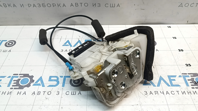 Замок дверей задньої правої Subaru Impreza WRX GH 08-14 з тросами