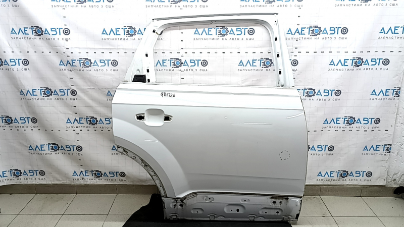 Двері голі задні права Audi Q7 16-26 алюміній, білий LS9R, тичка