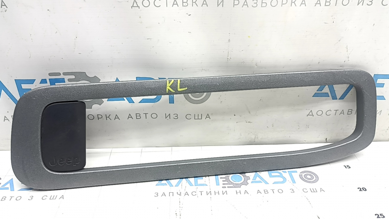 Накладка обшивки арки ззаду ліва Jeep Cherokee KL 14-18 без замка, відколи, подряпини