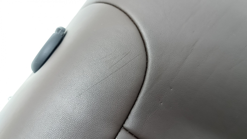Спинка заднего ряда сидений левая BMW 5 G30 17-23 кожа темно-коричневая, Komfort, с подогревом, вмятины, царапины, под чистку