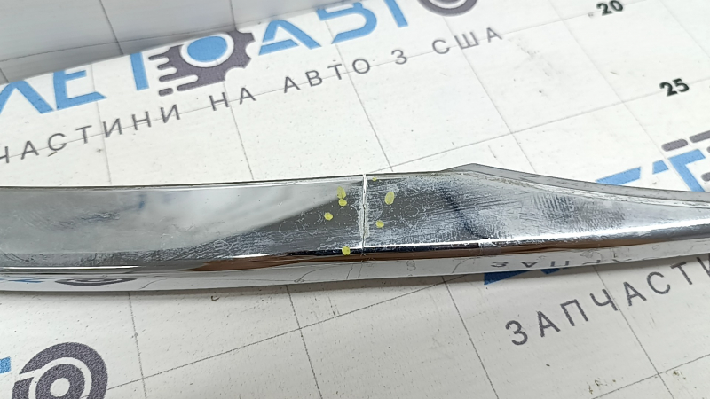 Молдинг заднього бампера Honda Accord 17 hybrid, рест, хром, тріснуть
