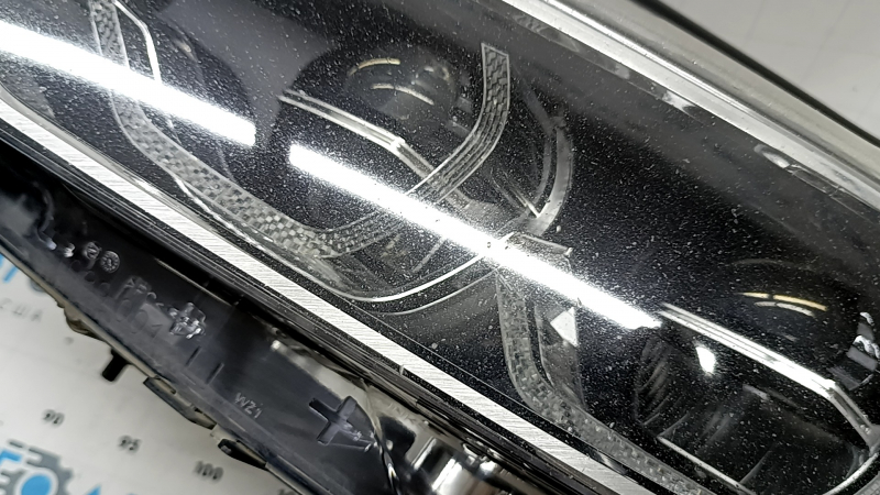 Фара передняя левая в сборе BMW 5 G30 17-20 адаптив LED Icon S552A, с блоками, без крепления, под полировку, паутинка