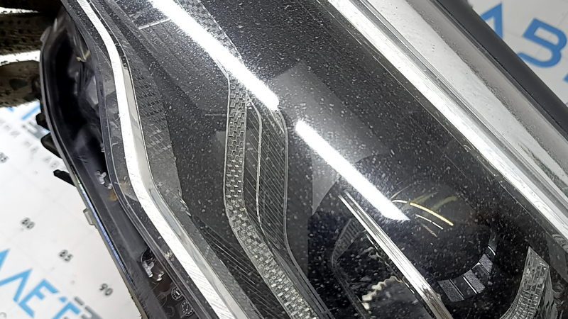Фара передняя левая в сборе BMW 5 G30 17-20 адаптив LED Icon S552A, с блоками, без крепления, под полировку, паутинка