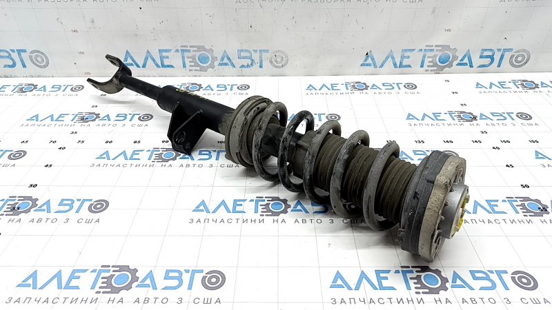 Стойка амортизатора в сборе передняя правая BMW 5 G30 17-20 3.0T RWD