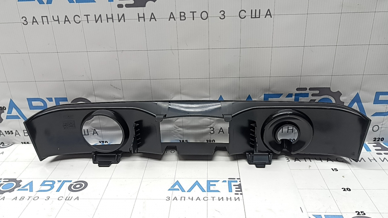 Накладка переднего бампера под радар круиз Audi e-tron GT 22-24