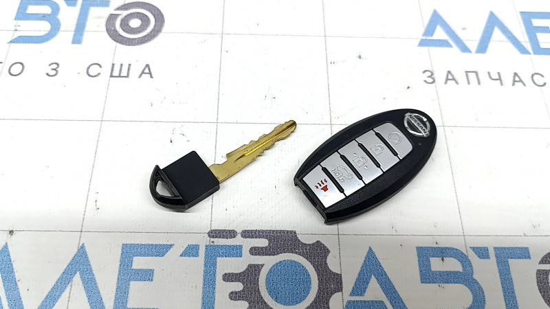 Ключ smart key Nissan Rogue 17-19 5 кнопок, 433MHz, потертий