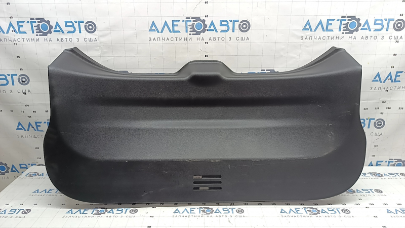 Обшивка дверей багажника нижня Nissan Rogue 14-20 чорна, затерта