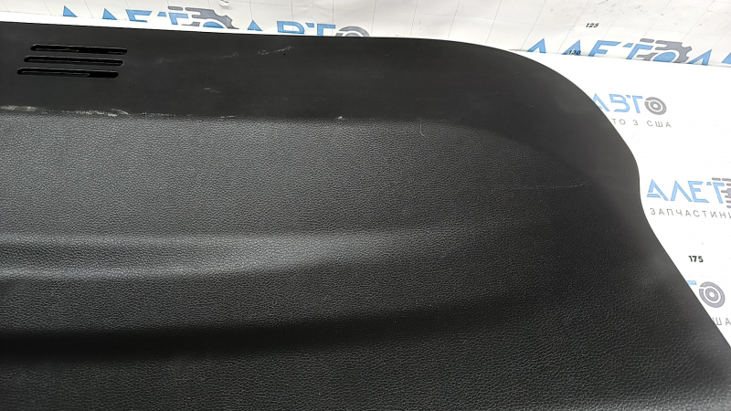 Обшивка дверей багажника нижня Nissan Rogue 14-20 чорна, затерта
