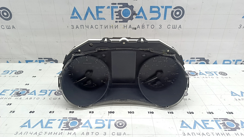 Щиток приладів Nissan Rogue 19-20 usa 95к, затертий