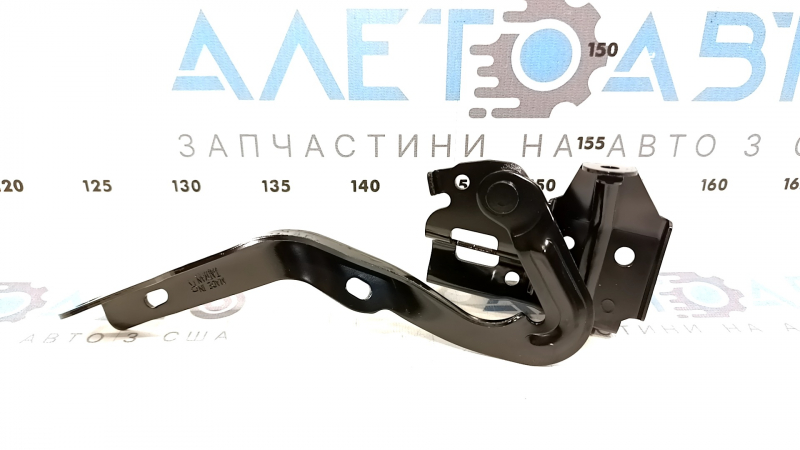 Петля капота права Toyota Prius V 12-17