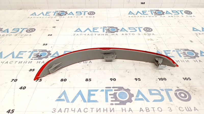 Отражатель заднего бампера правый BMW X5 F15 14-18