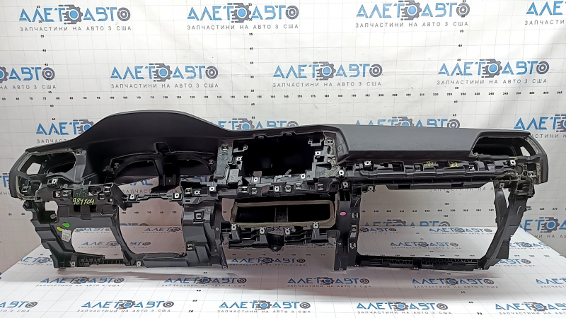 Торпедо передня панель з AIRBAG VW Jetta 19-26 чорна
