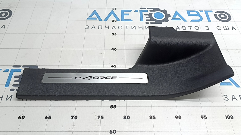 Накладка порога ззаду ліва Nissan Ariya 23-26 з хром вставкою E-4ORCE, подряпини