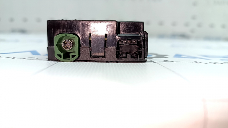USB Hub центральной консоли VW Jetta 19-26