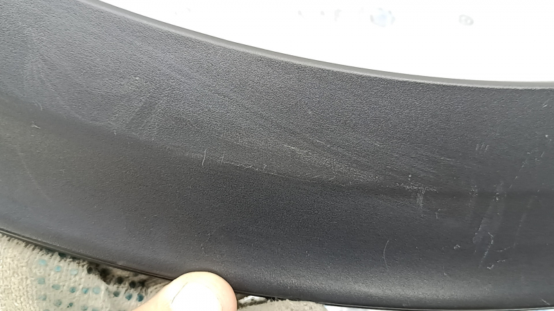 Накладка арки крила задня ліва Kia Niro 17-22 структура, зламана напрямна, подряпини