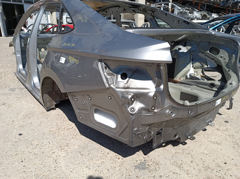Чверть крило задня ліва VW Jetta 19-26 на кузові, срібло, вм'ятина