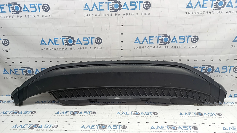 Губа заднього бампера VW Jetta 22-26