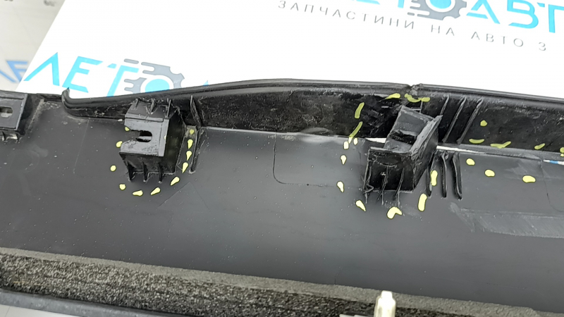 Порог левый Kia Niro 17-22 HEV, PHEV структура, без брызговика, трещины, царапины, примят, сломаны крепления