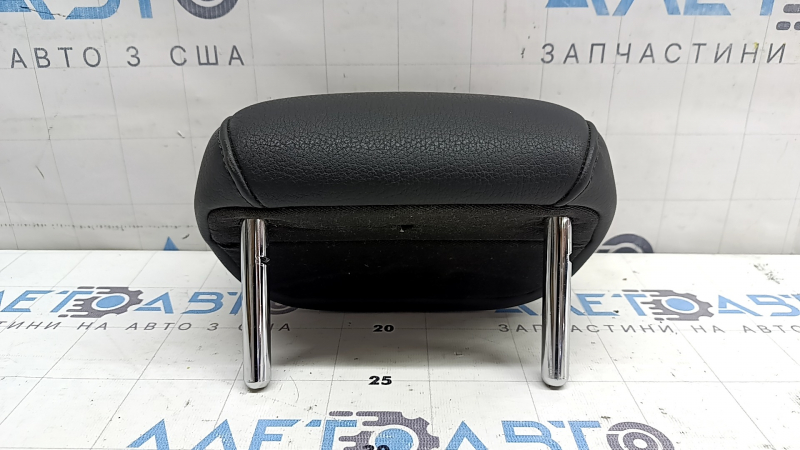 Підголовник 2 ряди центральний Audi Q3 8U 15-18 чорна шкіра