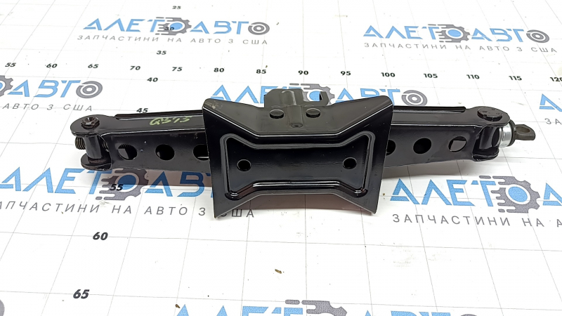 Домкрат Audi Q3 8U 16-18