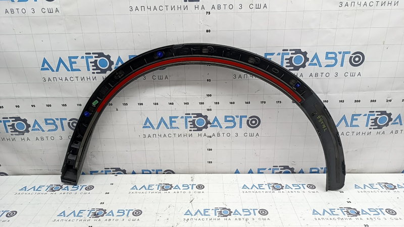 Накладка арки крила задня права Audi Q3 8U 15-18 графіт, скол