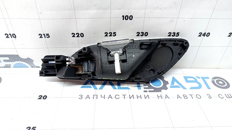 Ручка дверей внутрішня задня права Audi Q3 8U 15-18 хром, з підсвічуванням