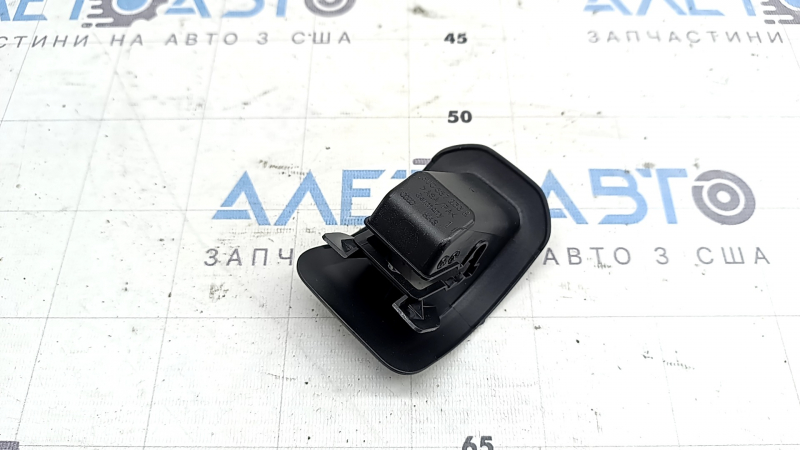 Накладка Isofix заднього ряду Audi Q3 8U 15-18 чорна