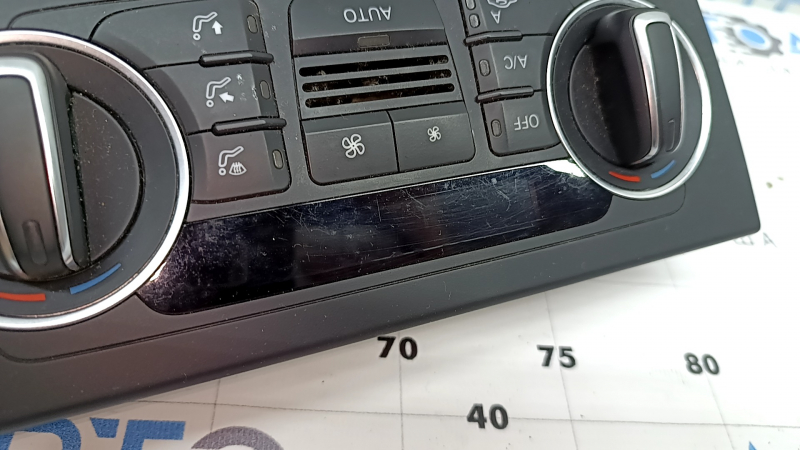 Управління клімат-контролем Audi Q3 8U 15-18 auto, dual zone з підігрівом, подряпини